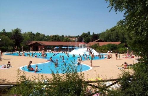 Saint-Marcel-dʼUrfe Casa | Charmant gîte à la ferme avec terrasse, proche Loire, Allier, Puy de Dôme, animaux bienvenus - FR-1-496-235