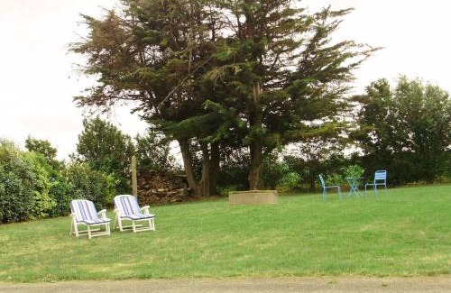 Vaire Casa | Charmant Gîte Rénové avec Jardin Privé, Cheminée et WiFi à Vairé, Vendée - FR-1-426-411
