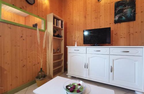 Saint-Just-pres-Brioude Casa | Charmant Gîte Rénové avec Sauna en Haute-Loire, Parfait pour Randonnées et Repos - FR-1-582-344