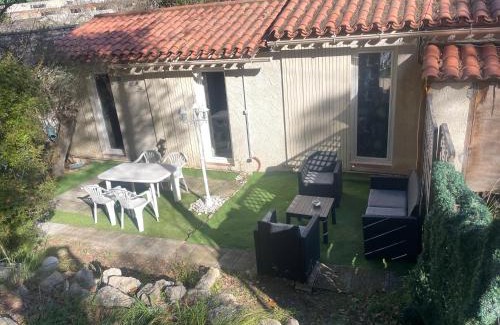Le Beausset Apartamento | Charmant logement avec jardin privatif à la campagne