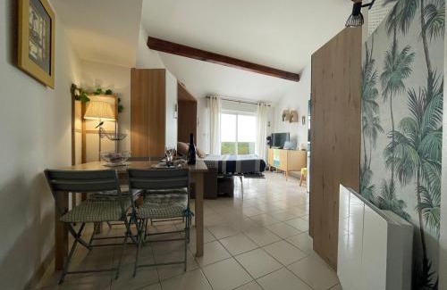 Meschers-sur-Gironde Apartamento | Charmant studio avec terrasse et vue mer à Meschers-sur-Gironde - FR-1-550-25