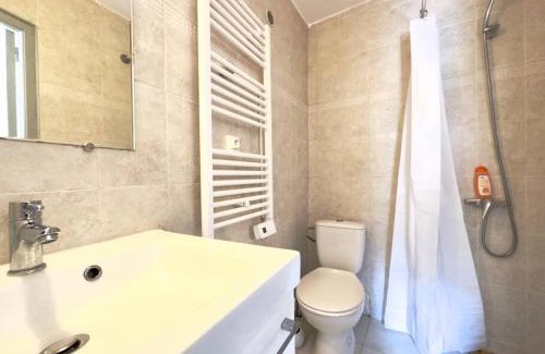 Remoulins Apartamento | Charmant studio à 200m du Gardon