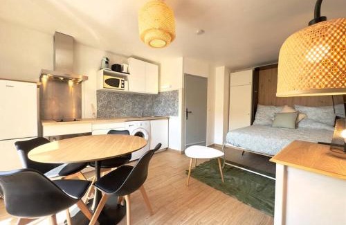 Remoulins Apartamento | Charmant studio à 200m du Gardon