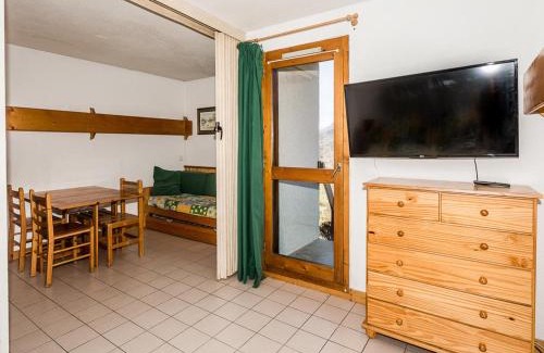 Montchavin Apartamento | Charmant studio à Montchavin proche pistes, balcon, parking, équipé pour 4 pers. - FR-1-329-53