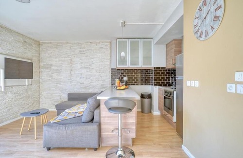 Corbeil-Essonnes Apartamento | Charmant studio avec terrasse et parking