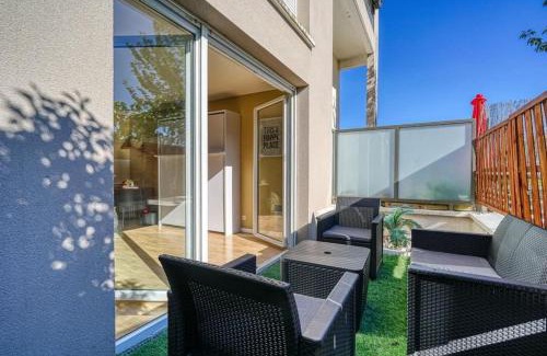 Corbeil-Essonnes Apartamento | Charmant studio avec terrasse et parking
