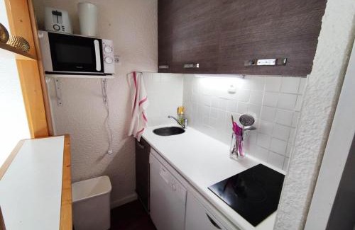 Isola Apartamento | Charmant studio au calme avec balcon et internet - FR-1-292-108