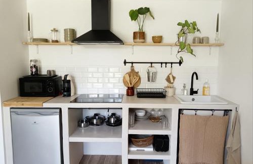 Lion-sur-Mer Casa | Charmant Studio au rez de chaussée de notre maison de village