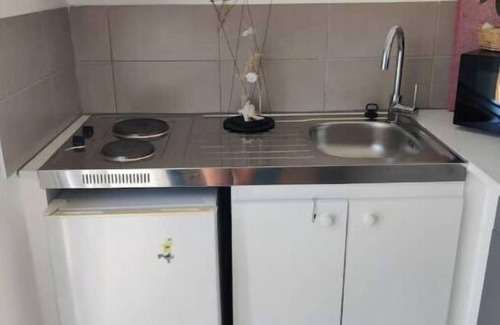 Arles Apartamento | Charmant Studio Avec Jardin à la Campagne