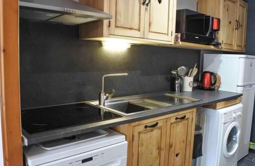 Morzine Apartamento | Charmant studio cabine avec mezzanine au centre de Morzine, idéal pour 6 personnes - FR-1-524-125