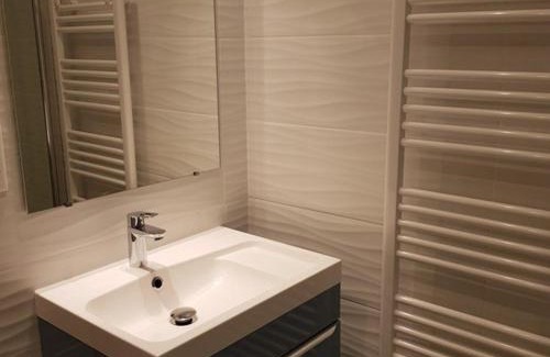 Montgenevre Apartamento | Charmant studio cabine pour 4 personnes face aux pistes à Montgenèvre - FR-1-266-98