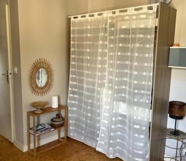 Pleneuf-Val-Andre Apartamento | Charmant Studio à Deux Pas de la Plage de Pléneuf-Val-André