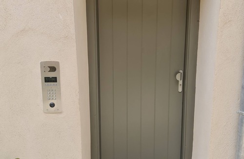 Saint-Cyr-au-Mont-d'Or Apartamento | Charmant Studio Indépendant, Bien Équipé