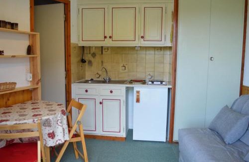 Montchavin Apartamento | Charmant Studio Montchavin - Terrasse, Proche Pistes et Commerces, Parking Gratuit - FR-1-329-57