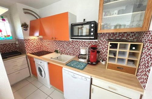 Argeles Plage Apartamento | Charmant T2 à Argelès-sur-Mer avec Terrasse et Parking - FR-1-388-242