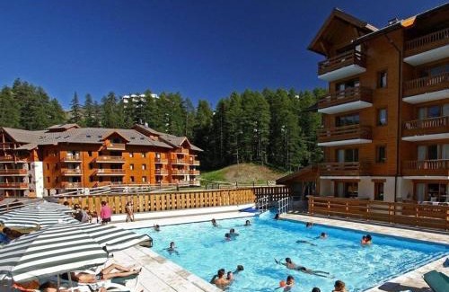 Les Claux Apartamento | Charmant T2 avec piscine, parking privé et accès direct aux pistes à Vars Les Claux - FR-1-330B-176