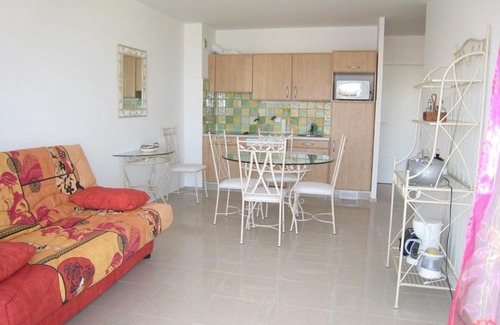 Cavaliere Apartamento | Charmant T2 cabine 40m², centre-ville, balcon, clim, ascenseur, à Cavalaire-sur-Mer - FR-1-100-224