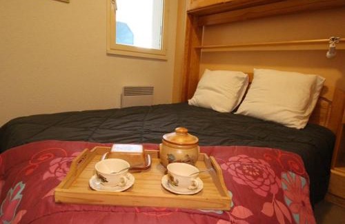 Bagneres-de-Luchon Apartamento | Charmant T2 Cabine Centre Luchon - Balcon Sud - Parking Privé - 4/6 personnes - FR-1-313-141