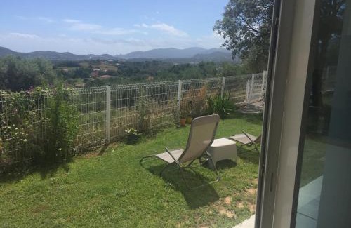 Afa Villa | Charmant T2 en rez de villa, neuf, tout équipé, indépendant avec jardin attenant