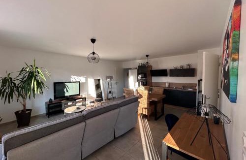 Saint-Jean-de Niost Apartamento | Charmant T3 proche plaine de l’Ain