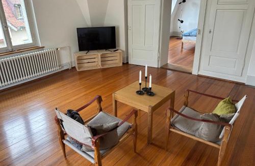 Oerlikon Casa | Charmante Altbauwohnung an zentraler Lage