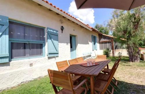 Arles Casa | Charmante maison en Camargue avec piscine partagée