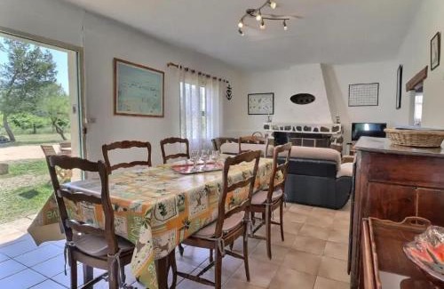 Arles Casa | Charmante maison en Camargue avec piscine partagée