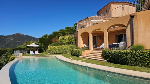 Theoule-Superieur Casa | Charmante Luxusvilla vue de rêve, aussergewöhnlich großer Pool, Meerblick