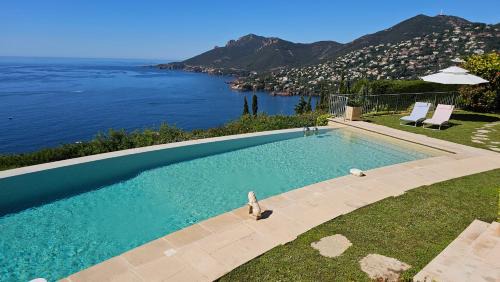 Theoule-Superieur Casa | Charmante Luxusvilla vue de rêve, aussergewöhnlich großer Pool, Meerblick