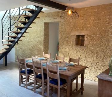 Colleville-Montgomery Casa | Charmante maison du XVIII en pierre rénovée