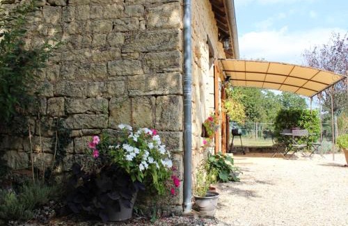 Granges-dAns Casa | Charmante maison périgourdine avec spa gonflable, proche Hautefort, idéale famille et détente - FR-1-616-167