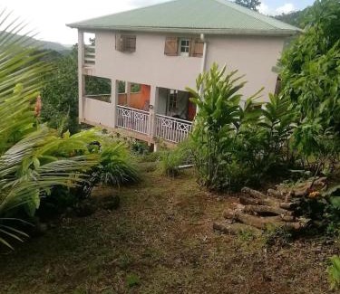 Riviere-Pilote Casa | Charmante maison près de Rivière-Pilote - 65 m² avec terrasse.