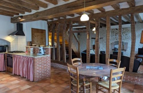 Lorcy Casa | Charmante Maison Rurale avec Terrasse Privative, Proche A.77 et A.19, entre Gâtinais et Fontainebleau - FR-1-590-58
