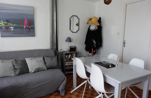 La Faute-sur-Mer Casa | Charmante maisonnette proche plage et centre-ville, équipée pour 4 pers., parking, WiFi, La Faute-sur-Mer - FR-1-476-105