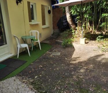 Villemomble Apartamento | Charmante petite maison à 15 min de Paris
