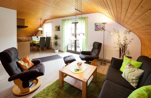 Lauda Apartamento | Encantadora casa de vacaciones (65m²) con entrada independiente y sala de lectura