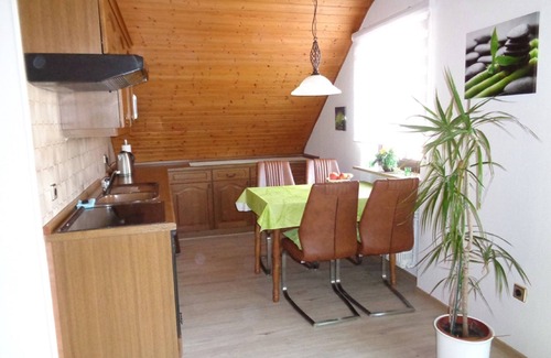 Lauda Apartamento | Encantadora casa de vacaciones (65m²) con entrada independiente y sala de lectura