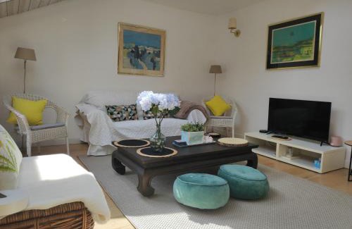 Suresnes Apartamento | Charme appartement entier près Paris La Défense Nanterre