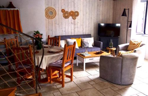 Locmiquelic Casa | Charme & comfort, Terrace, 5 minutes by boat from Lorient