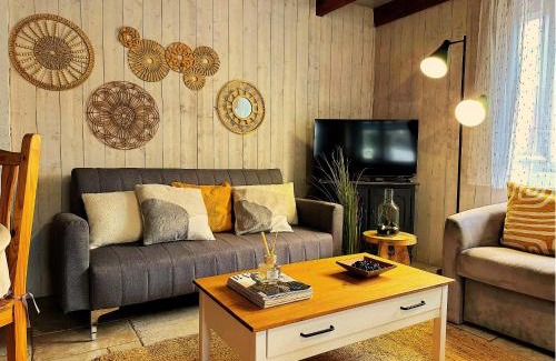 Locmiquelic Casa | Charme & comfort, Terrace, 5 minutes by boat from Lorient