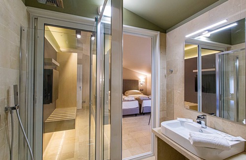 Noto Hotel | Charme Simon Bolivar
