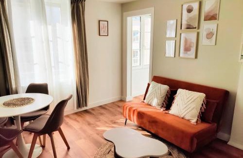 Lisieux Apartamento | CHARME & VUE IMPRENABLE - Face au Jardin de L'Évêché