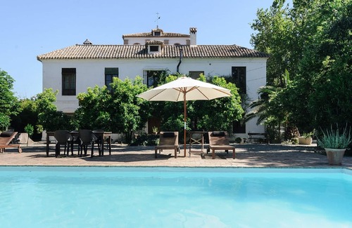Tozar Cabaña | Casa rural con encanto y piscina a 3 km de la ciudad de Granada. Aparcamiento