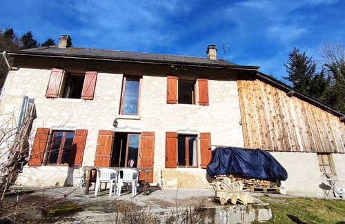 Saint-Pierre-d'Entremont Casa | Charming house in the heart of the Chartreuse nature park. Sunny terrace!