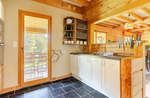 Sainte-Alvere Casa | Charming Rustic Family House w/ Private Pool