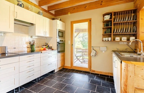Sainte-Alvere Casa | Charming Rustic Family House w/ Private Pool