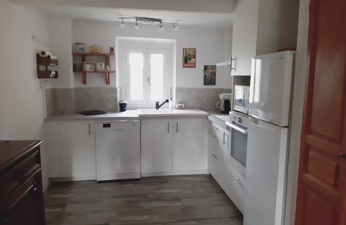 Chateauneuf-de-Bordette Villa | Charming gîte in the heart of nature in the Drôme Provençale with Jacuzzi near Nyons