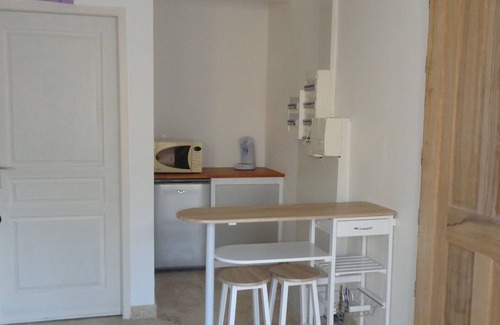 Saint-Hilaire-d'Ozilhan Villa | HABITACIÓN CERCA DE PONT DU GARD