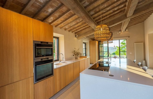 Castiglione del Lago Cabaña | Charming Cottage with vue- 450 M2, private swimming pool, Air-co