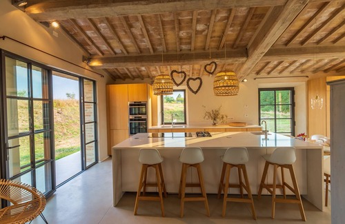 Castiglione del Lago Cabaña | Charming Cottage with vue- 450 M2, private swimming pool, Air-co